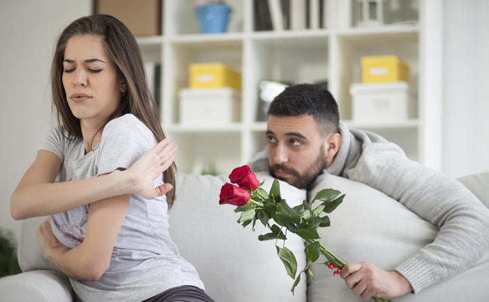 نداشتن توانایی در بیان مشکلات عاطفی ازدواج در سن پایین