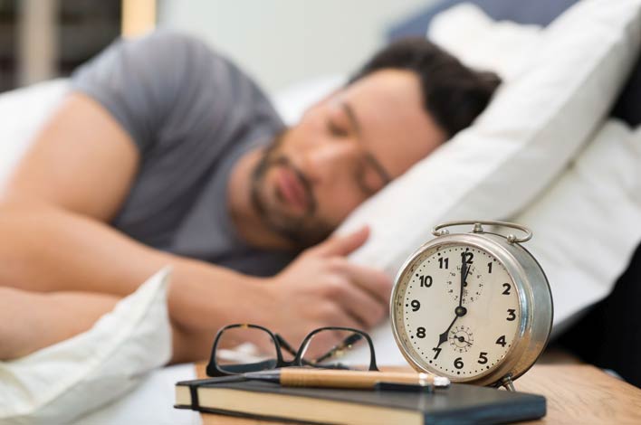 فواید مدیتیشن در عملکرد خواب بهتر و عمیق