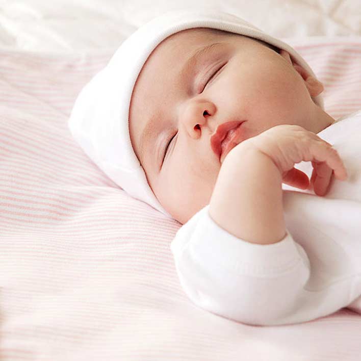 تاثیر نوع پوشش نوزاد در بی خوابی شبانه